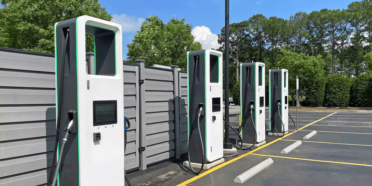 Monitores y pantallas táctiles para exteriores