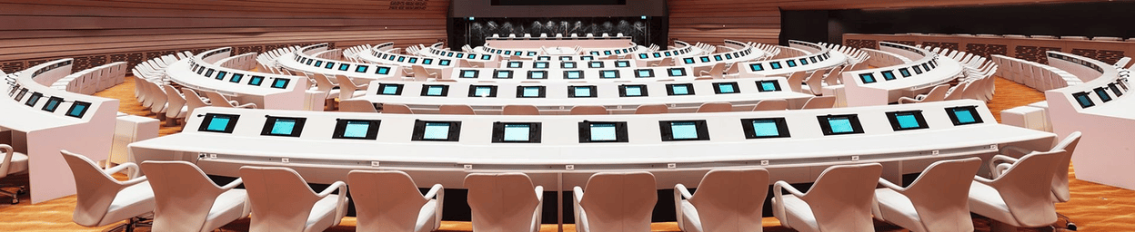 Pantallas táctiles para salas de reuniones